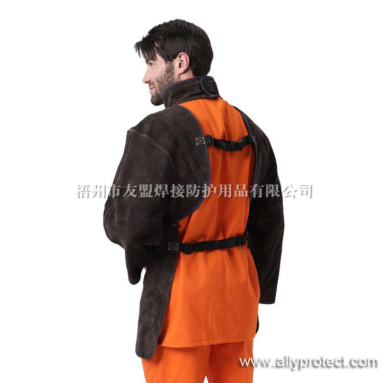 AP-8002 炭咖色皮護胸帶領長袖圍裙